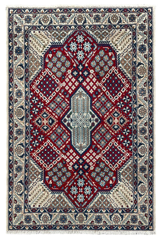 26866 - Nain Hand-knotted Persian Rug/Carpet Traditional Authentic/ Size: 4'2" x 2'8"