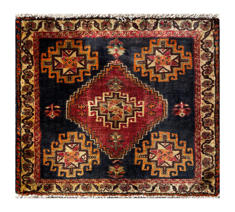 24463-Ghashgai Hand-Knotted/Handmade Persian Rug/Carpet Tribal / Nomadic Authentic/Size: 1'8" x 2'0"